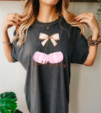 Load image into Gallery viewer, A fall girly tee
