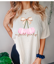 Load image into Gallery viewer, A fall girly tee
