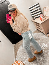 Load image into Gallery viewer, Tummy Control wide leg non distressed jeans
